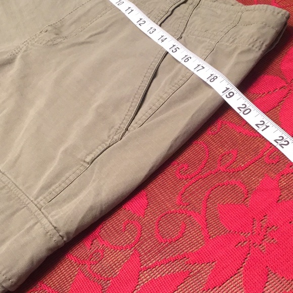 Gap Adventure Cargo Capris - Picture 4 of 8